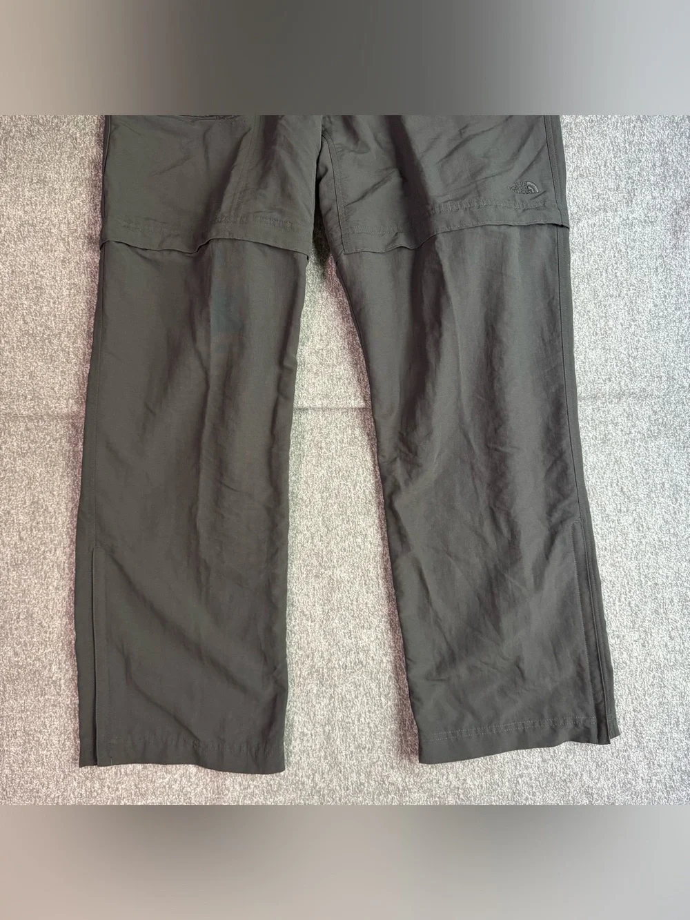 North Face Paramount Peak Convertible Cargo Pants/Shorts Mens XL Dark Grey A146